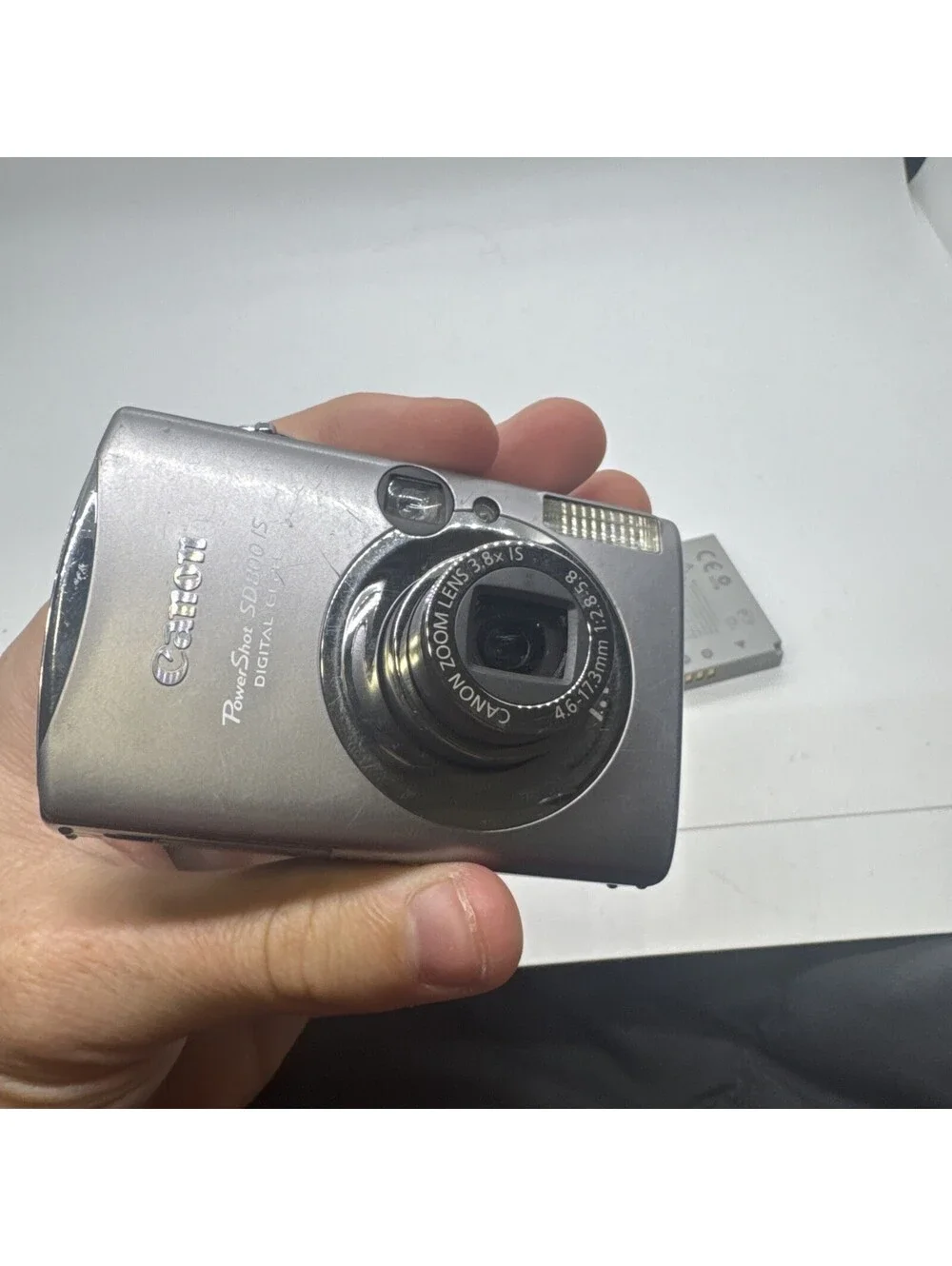 Canon Powershot SD800 IS 7.1MP Digital  ELPH Camera Powers Tested W/ Battery